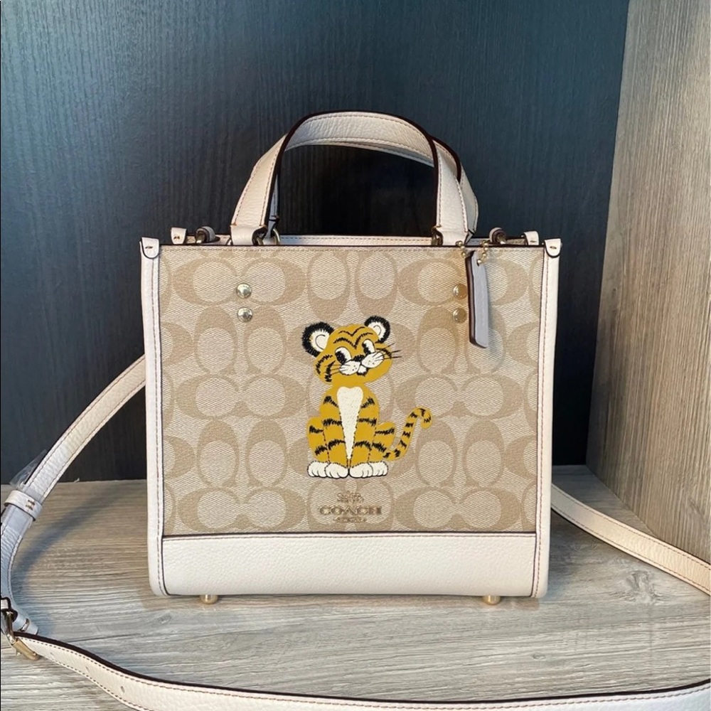 Coach Dempsey Tote 22 In Signature Canvas with tiger